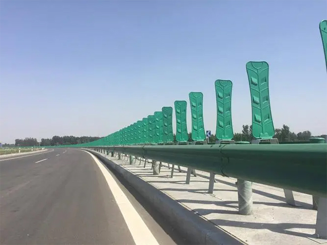 新疆高速波形钢护栏